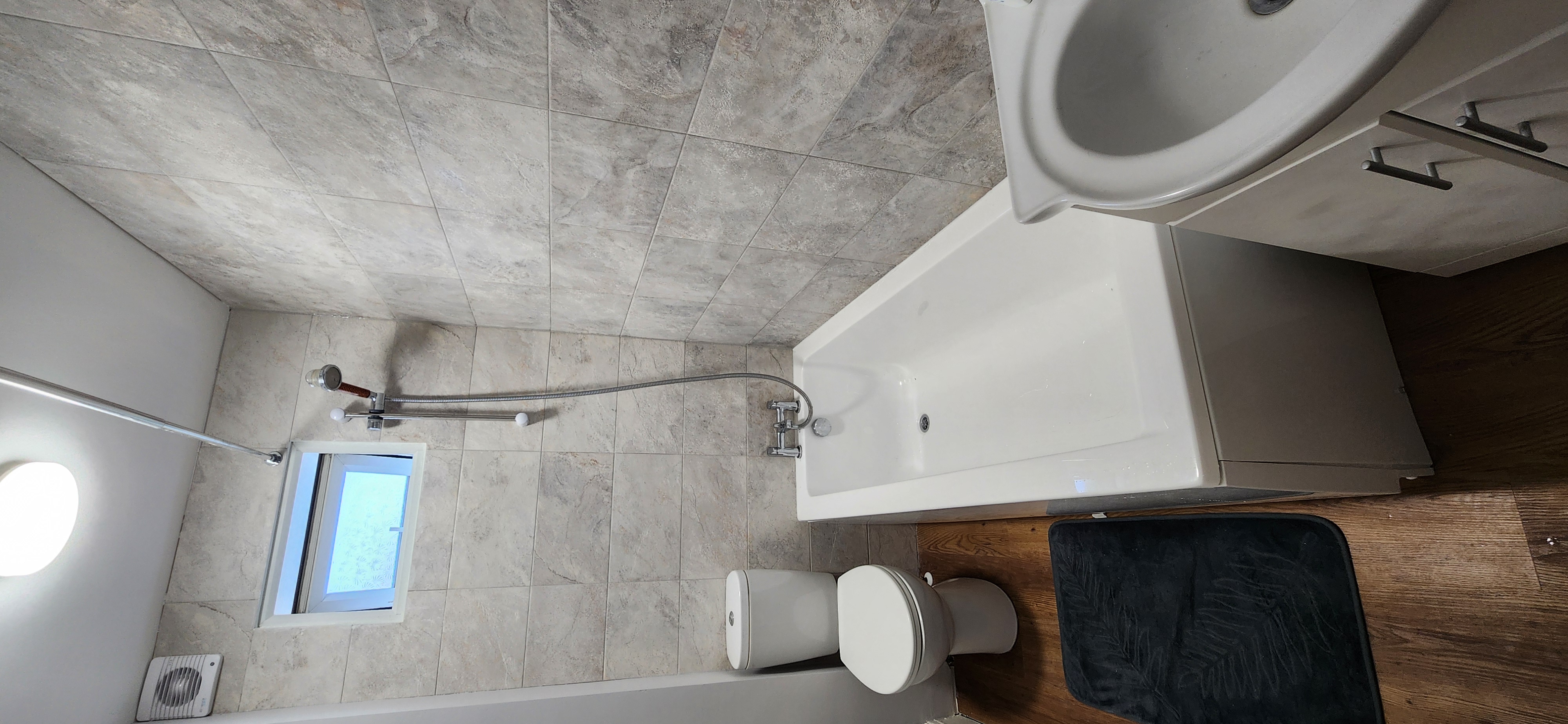 Plytelių klijavimo darbų nuotrauka 13