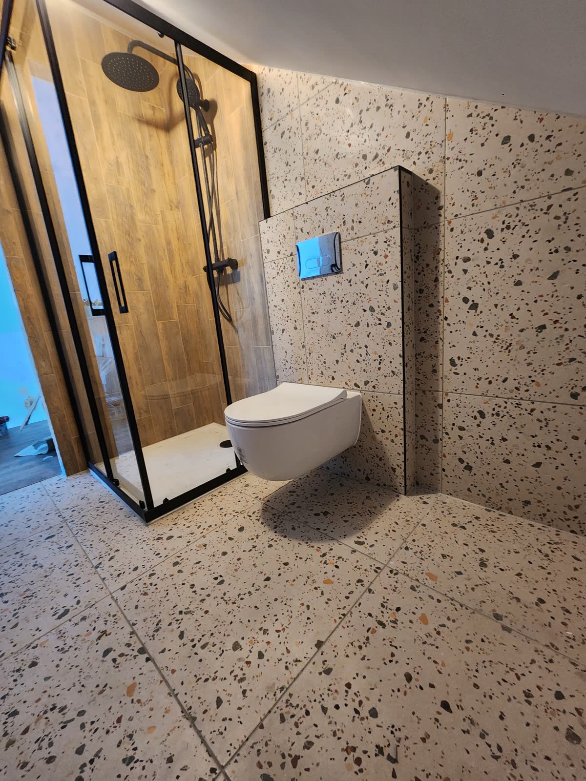 Apdailos darbų ir tvarkingo užbaigimo nuotrauka